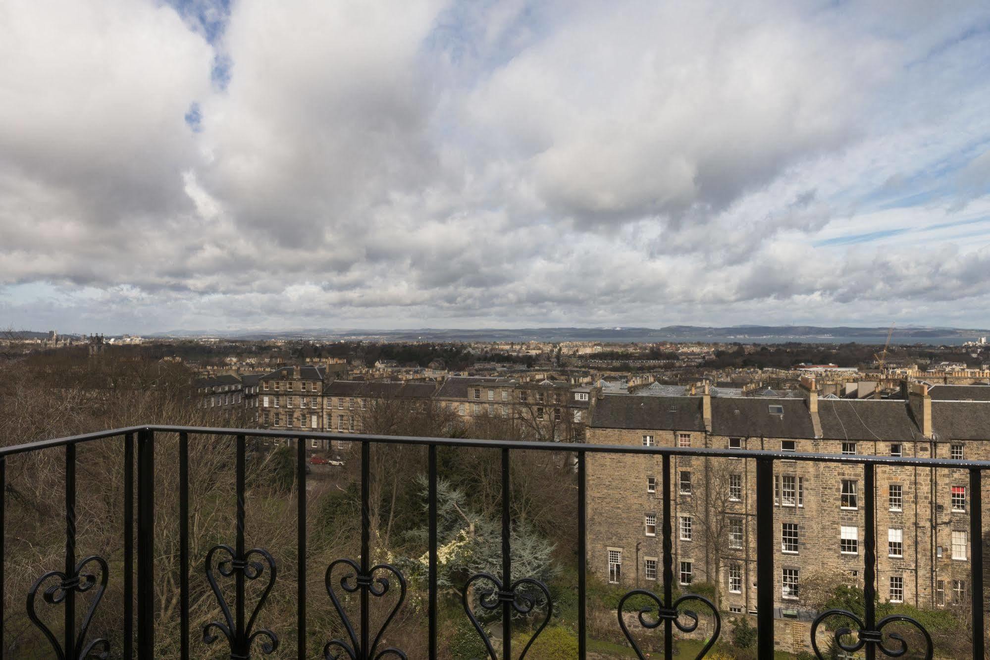Fountain Court Apartments - Royal Garden EDI Buitenkant foto