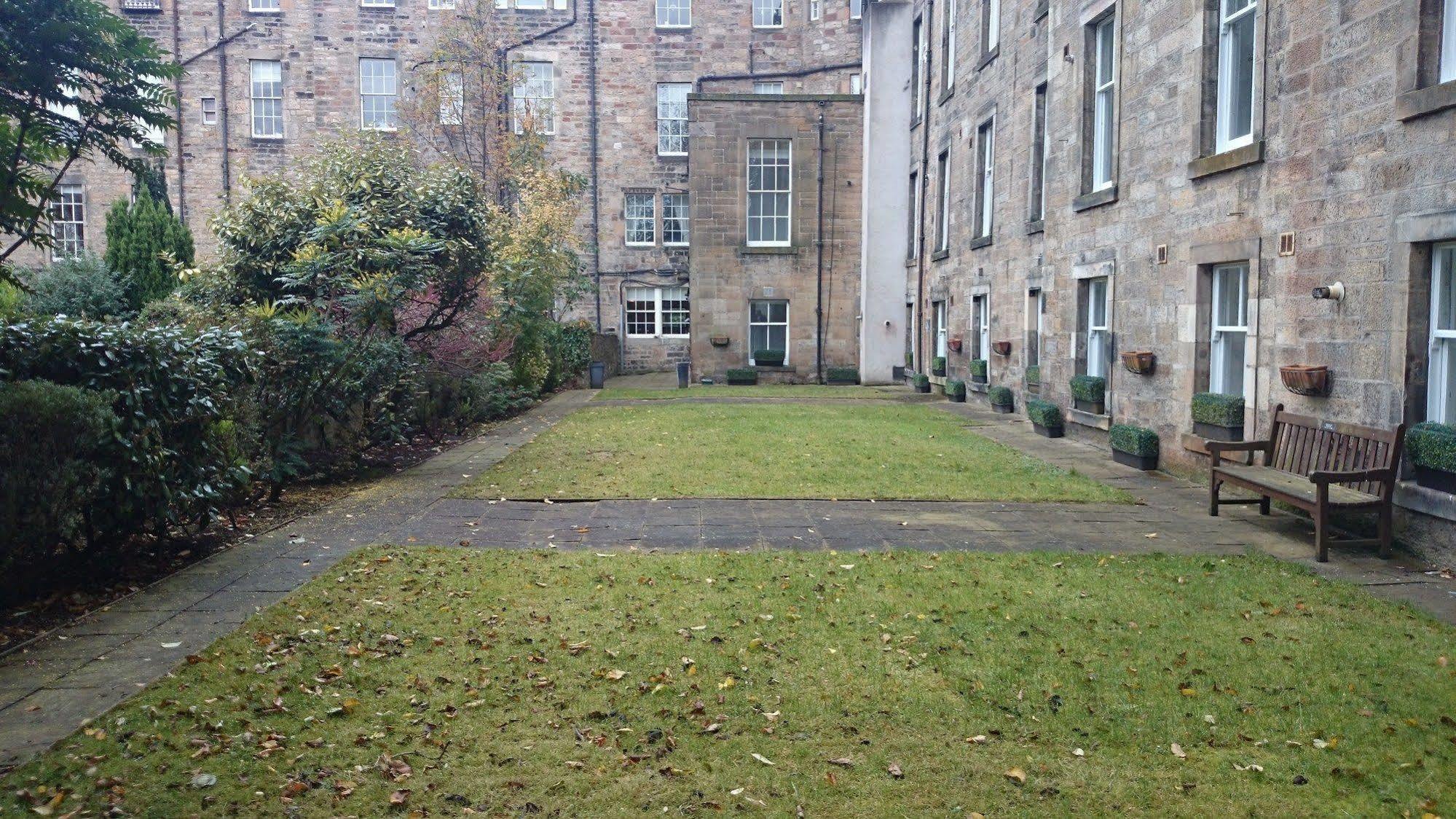 Fountain Court Apartments - Royal Garden EDI Buitenkant foto